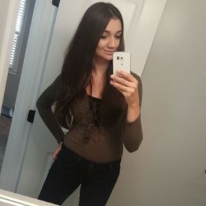 Meet your Posher, Anna